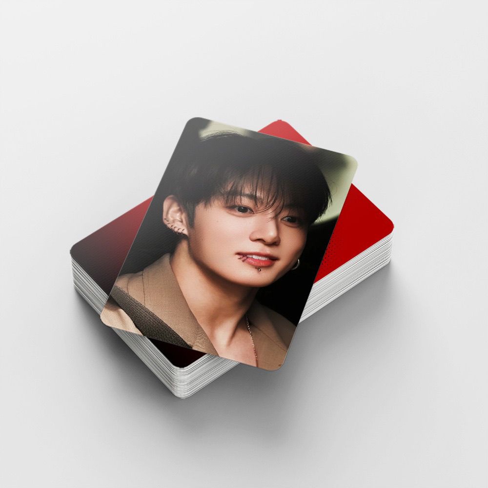 JUNGKOOK PHOTOCARDS 92 PCS (60 PHOTOCARDS + 32 STICKERS)